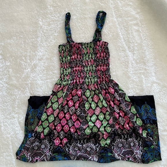 Dresses & Skirts - Vibrant Patterned Smocked Mini Dress
